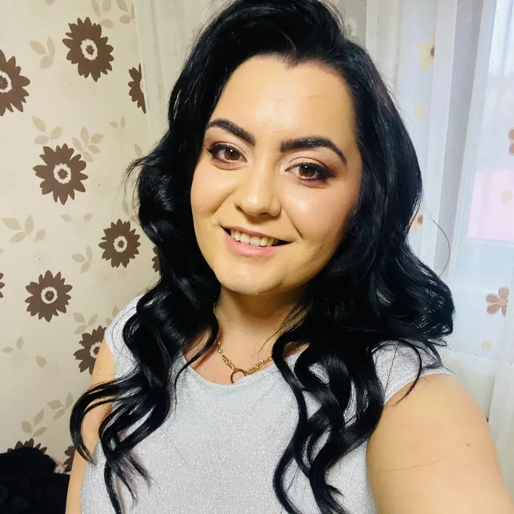 lauraclaudia98