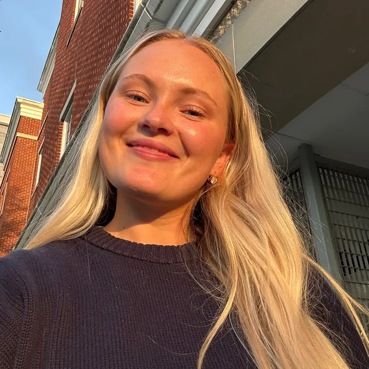@isabelledcurtis
