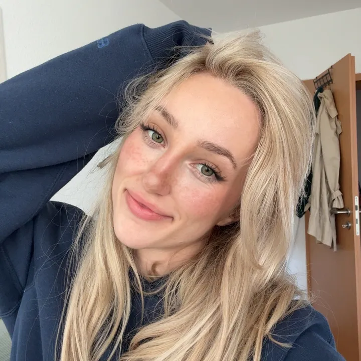 @bellaraeraex