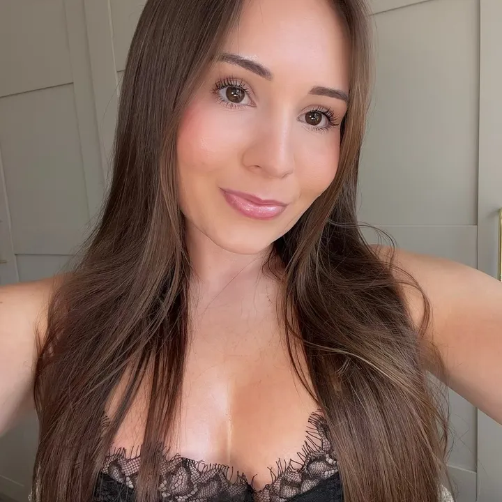 @sashamoorex