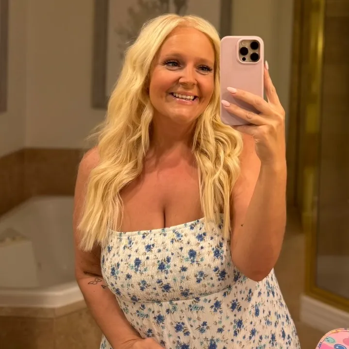 @laurelashton95