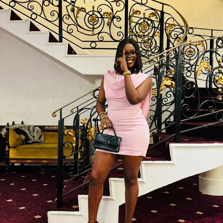 @lifewithlayo1