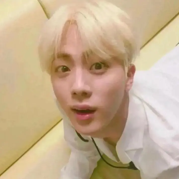 𝑀𝑜𝒸𝒽𝒾 𝒮𝓉𝒶𝓃 - son original