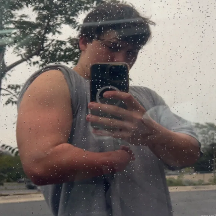 @liftingwithonehand