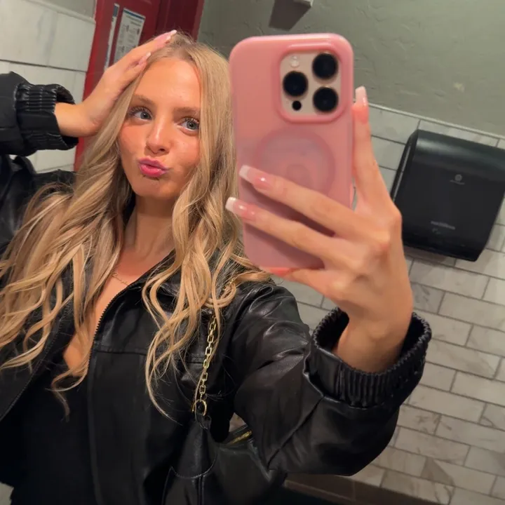 dalylajohnson1