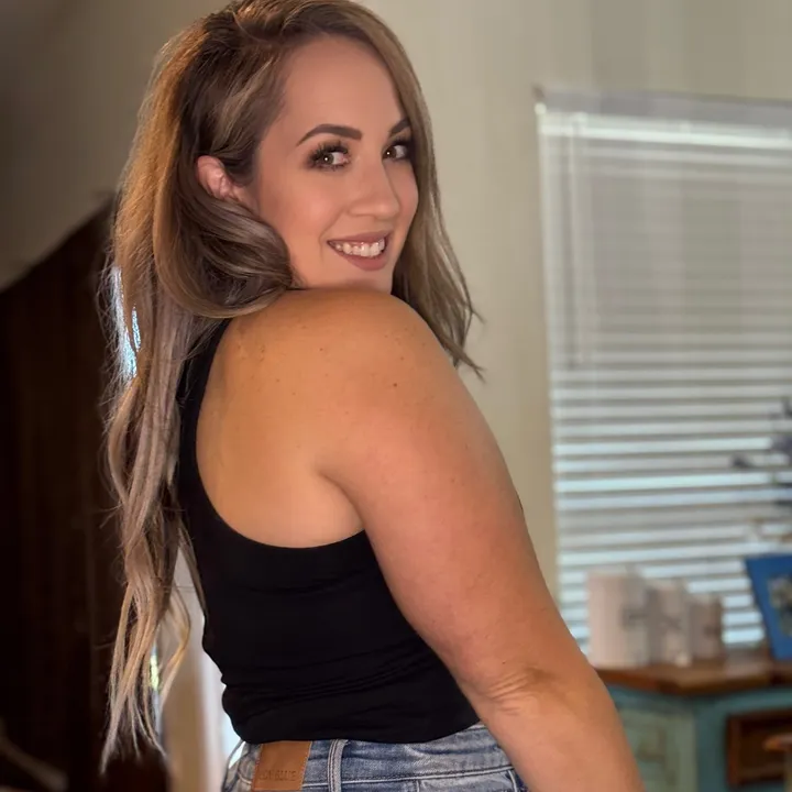 @crysleigh7