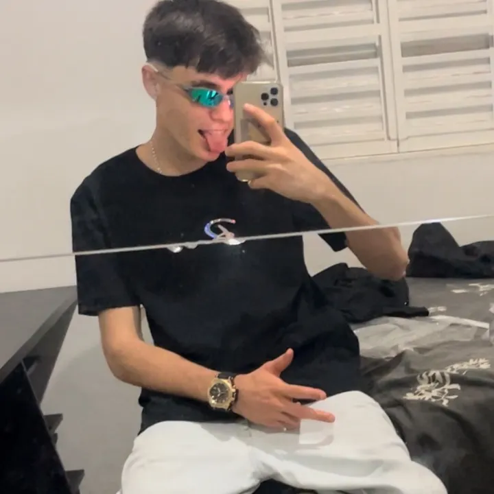 @biielziin77