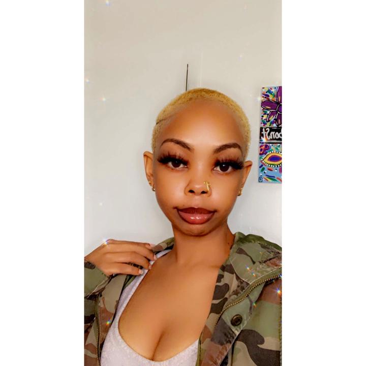@__nelleeee