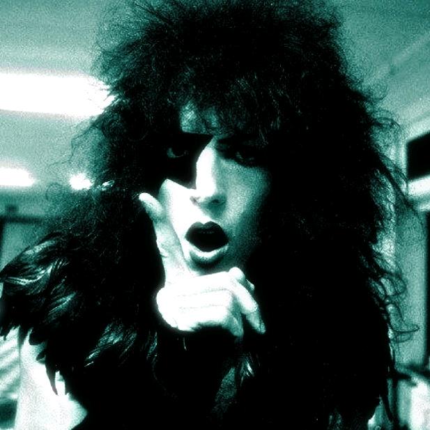 ✮⋆♱𝗠𝗔𝗥𝗜𝗔♱⋆✮ - GUNS N ROSES