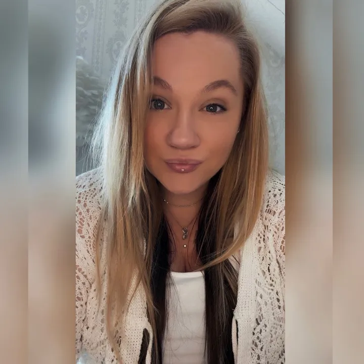 @sarah_hmsr