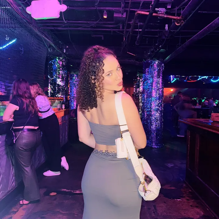 curlyhairshar