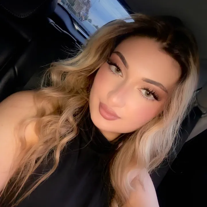 @sabisii_
