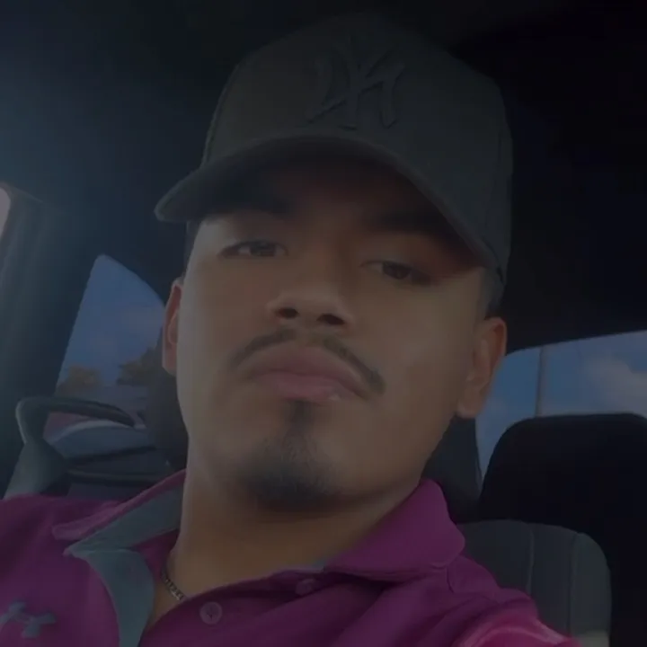 adriannsalazarrr