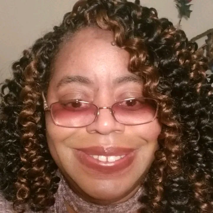sheliagossthewriter