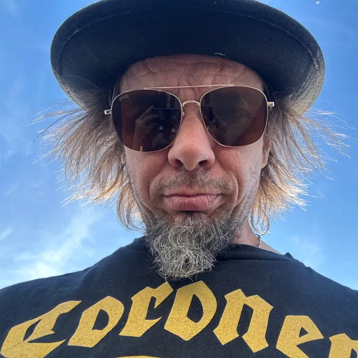@eflyswatter