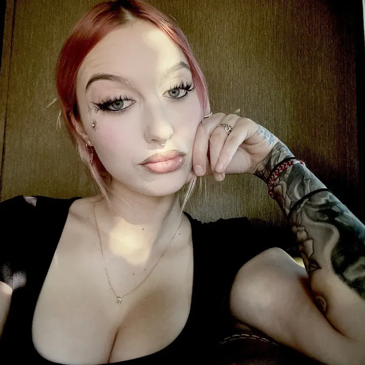 @eggyolkaubrey