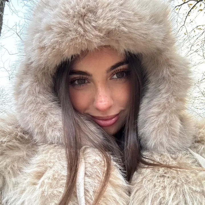 @ariadnaleyes