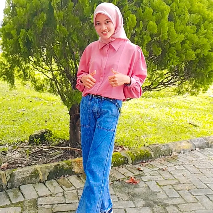 mbak_dewi_