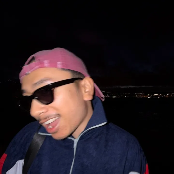 @royhoang_