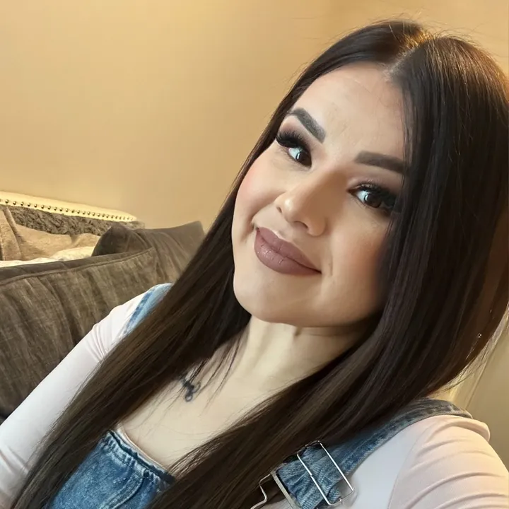 elli_flores