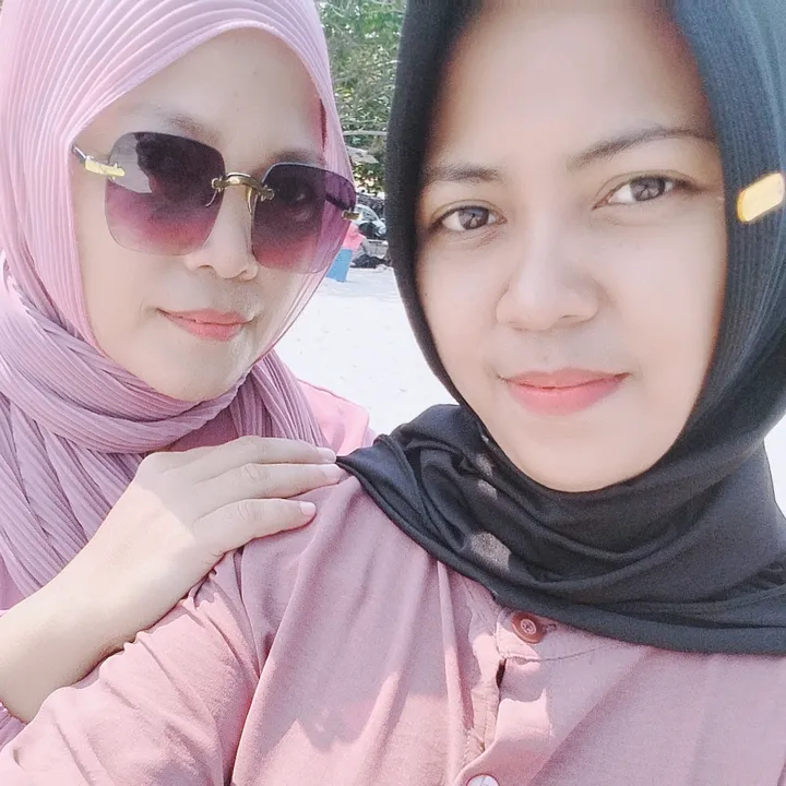 indah.wahyu43