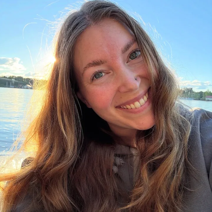 @ronjaluostarinen