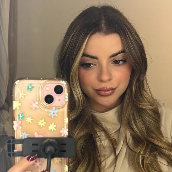 @marinatorres__
