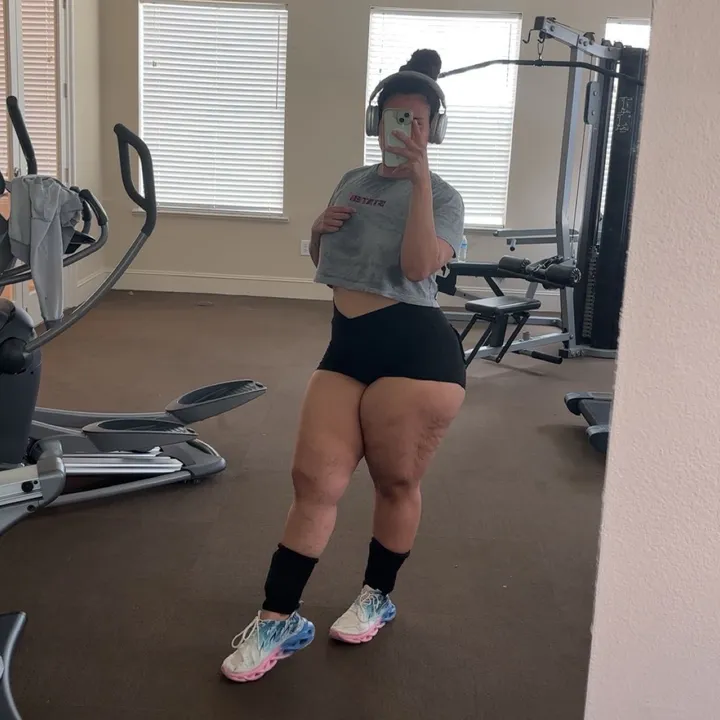 @samanthatoro89