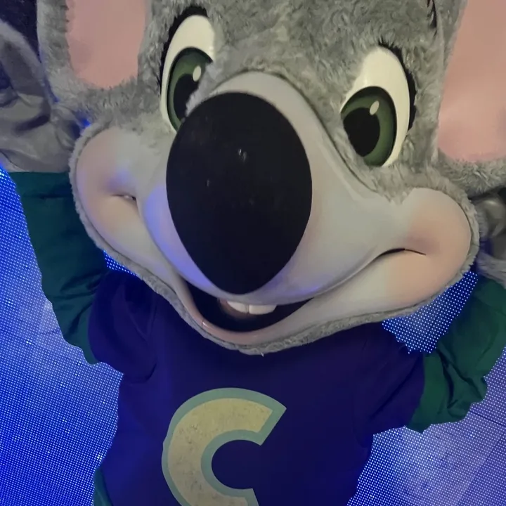 chucke.cheese74