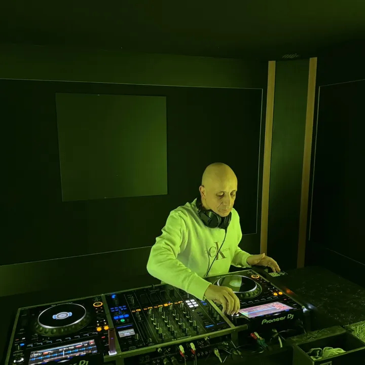 @dj.nightquake