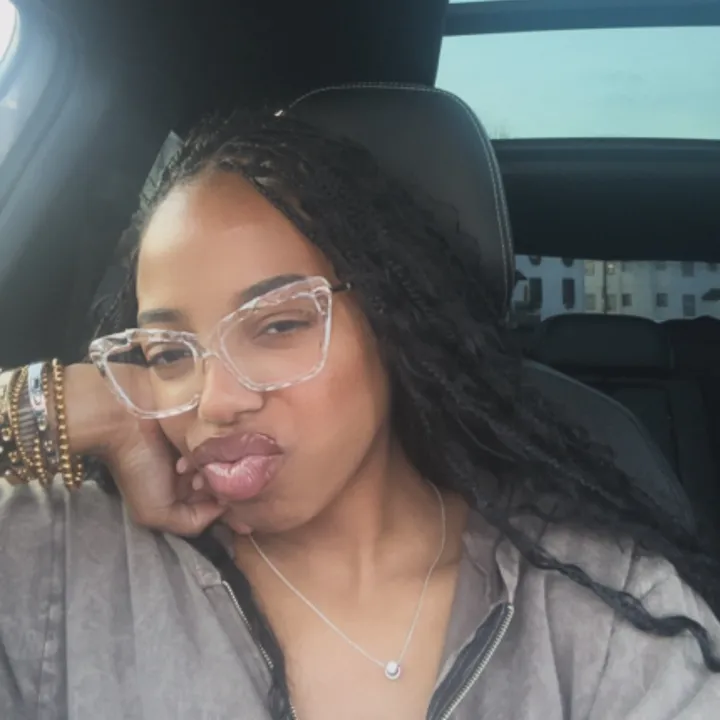 @thewaxxbrat