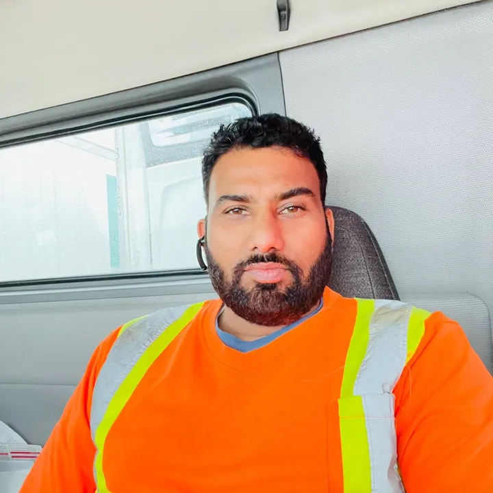 sukhi6335911
