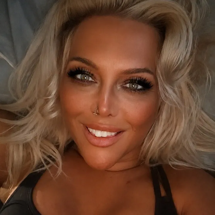 @clarebeardoescare