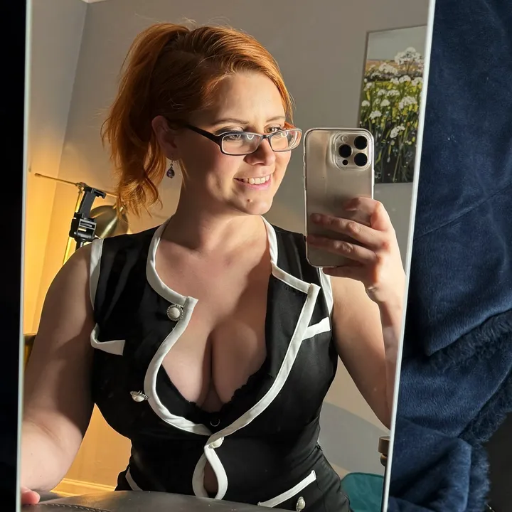 redheadhollyrose