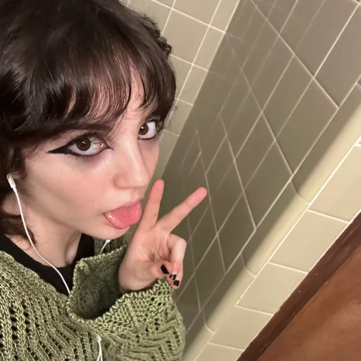 @jizzyy12334