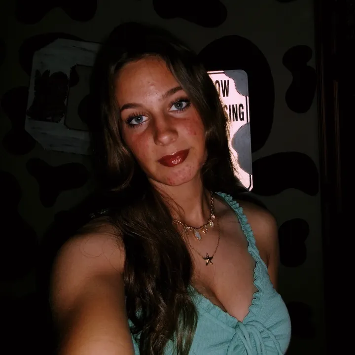 @carlee_mccr08