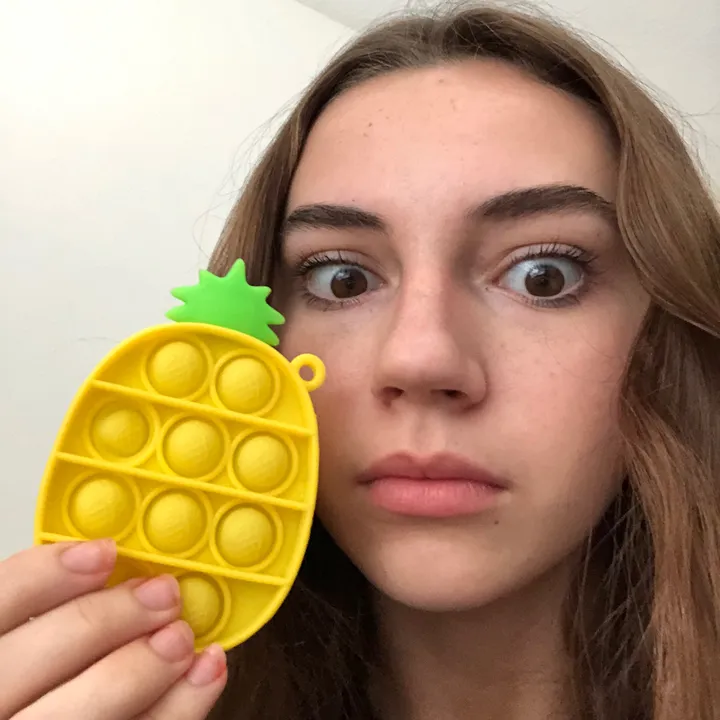 kayladavisfake