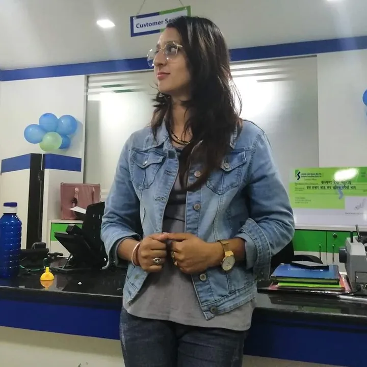@leenaniraula