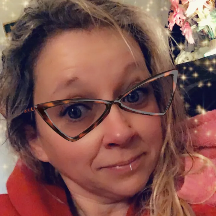 @tenagallagher