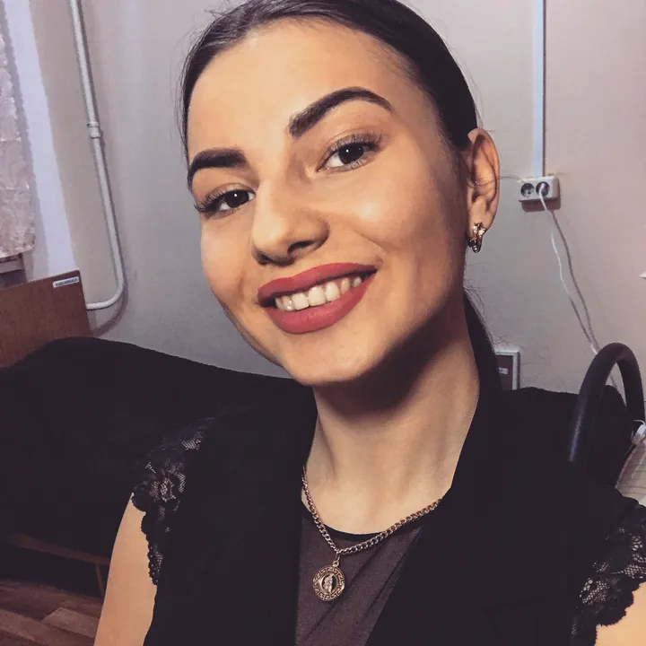 @yazhelida