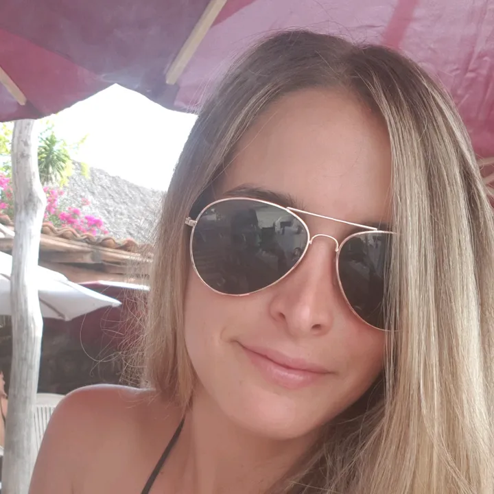 vane_paez