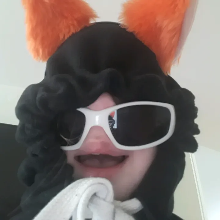 @vixy_fox