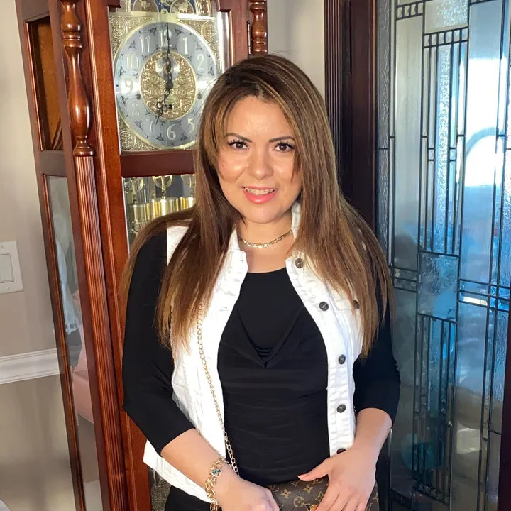 @chanitabella2020