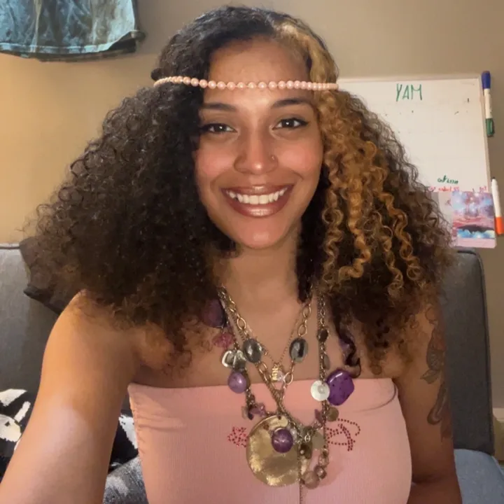@bareface_baddie