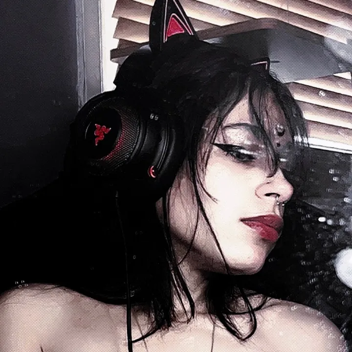 sasukeskitten420