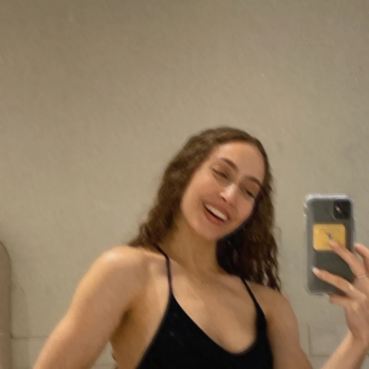 @arianasatterlee