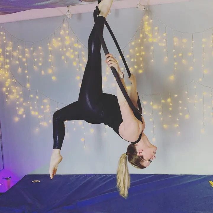 @hierinelizabeth