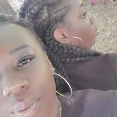 @shannonthompson557