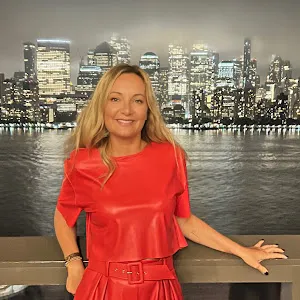 @jennlevy_l.i.realtor