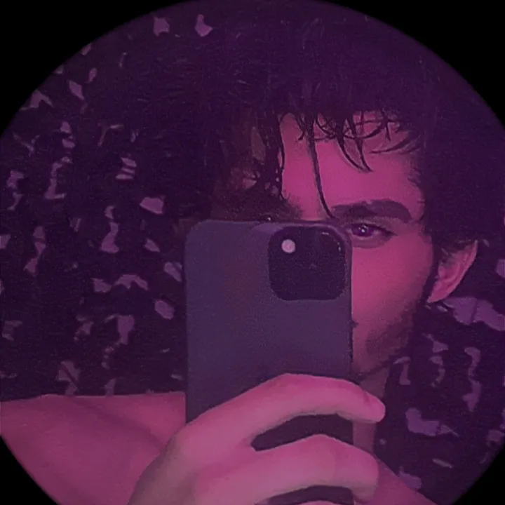 @johnnyvila